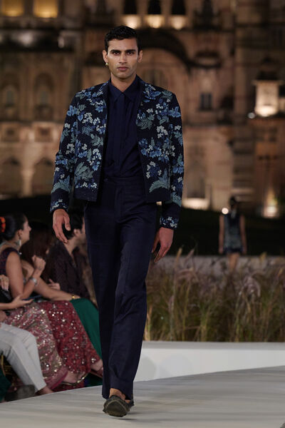 Jaskier Embroidered Silk Jacket Set - Navy Blue